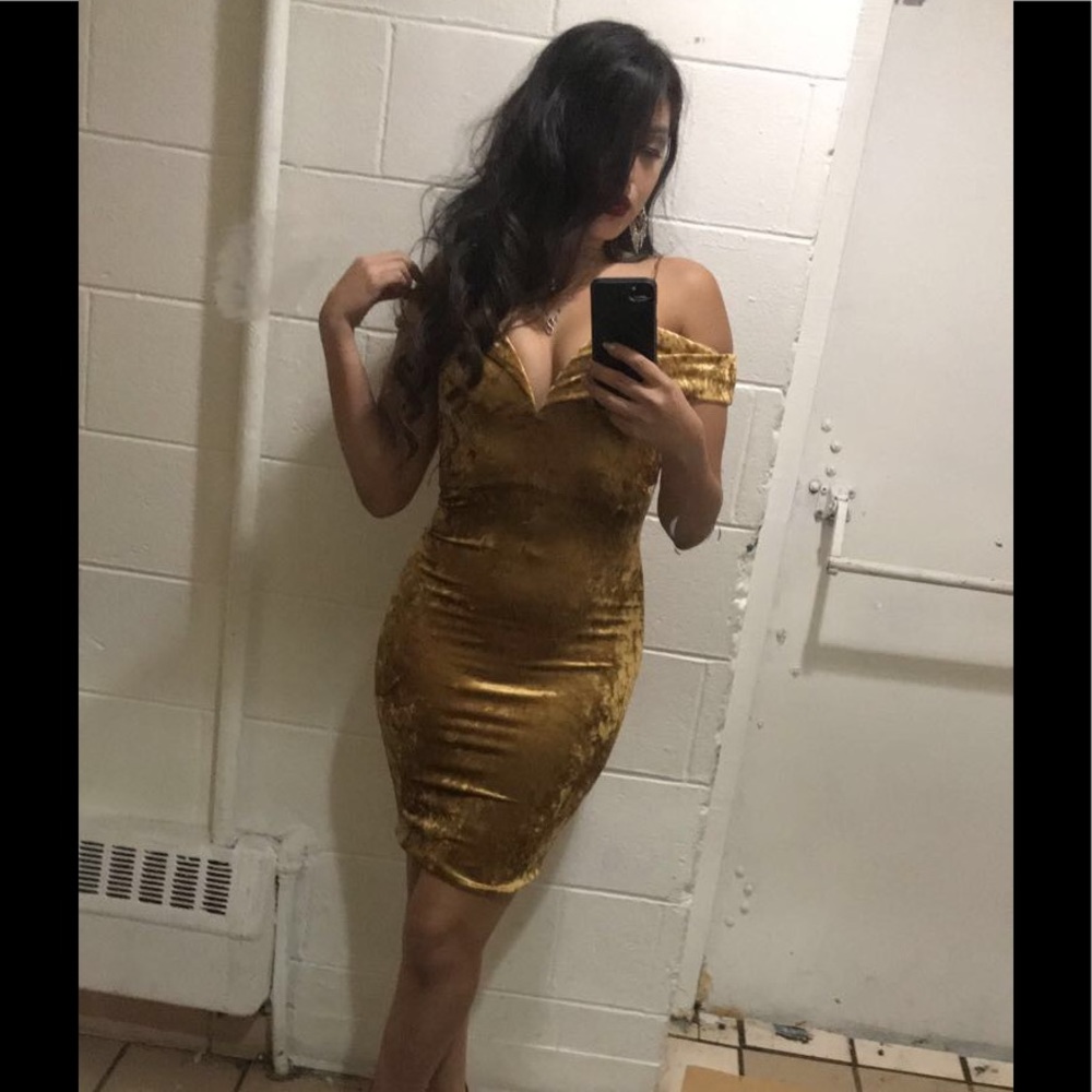Windsor Gold Velvet Dress